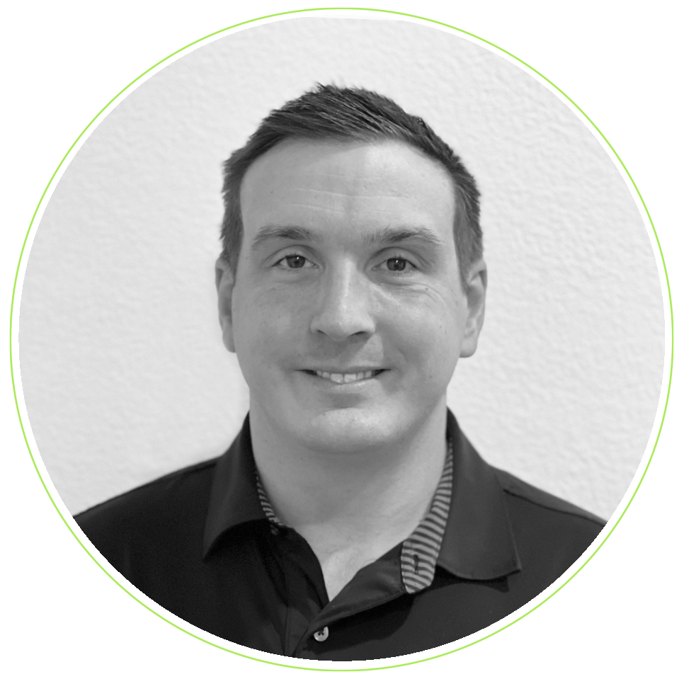 Chris Decelles, Master Fitter and Builder