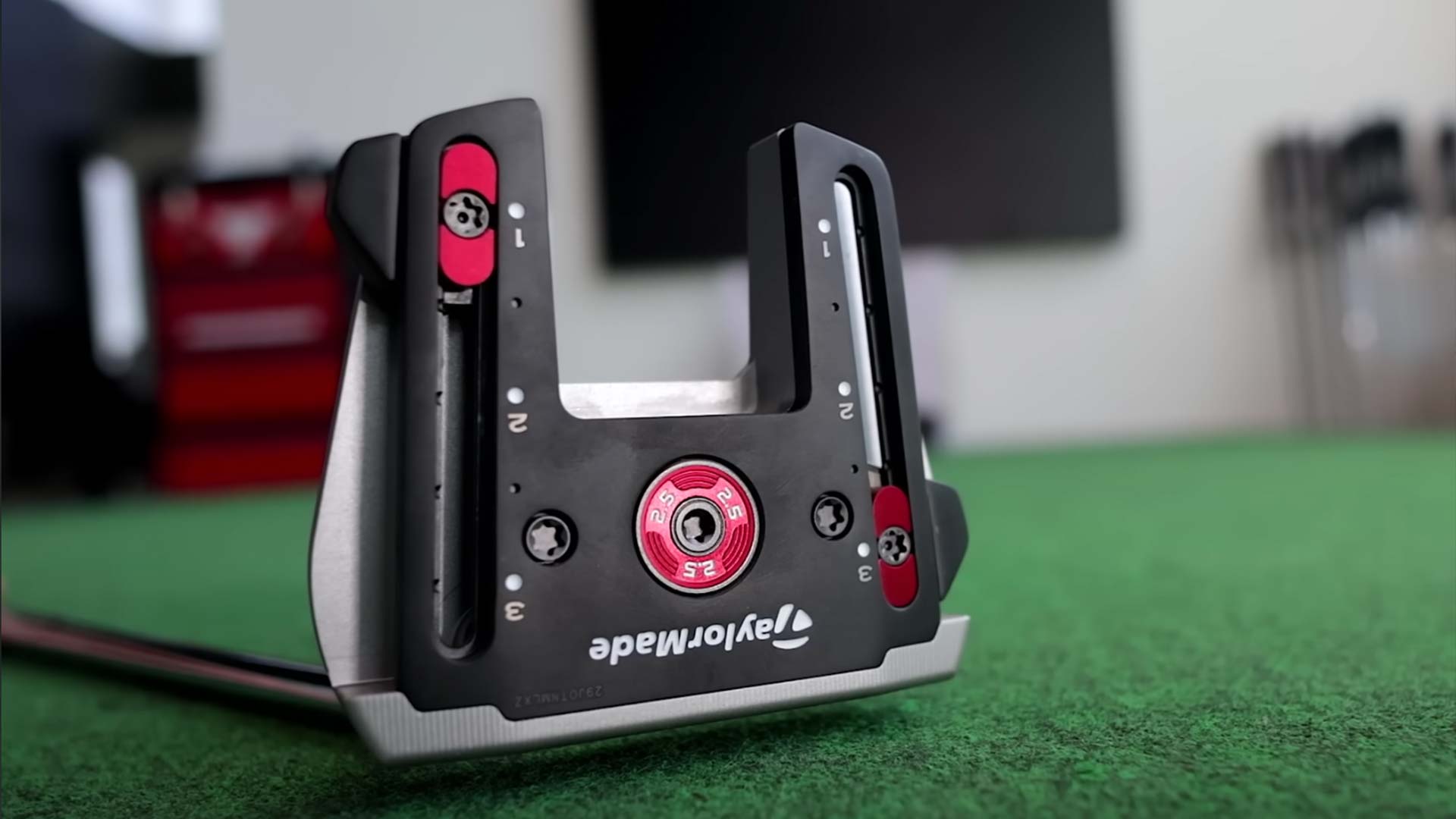 Reviewing TaylorMade's NEW Spider GT Max Putter