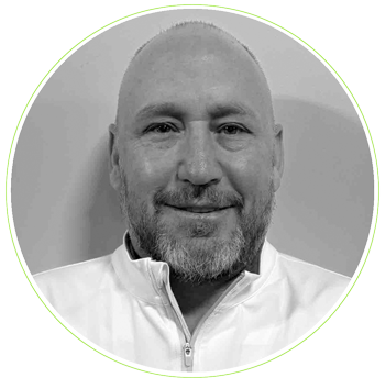 Justin Morris, Master Fitter and Builder